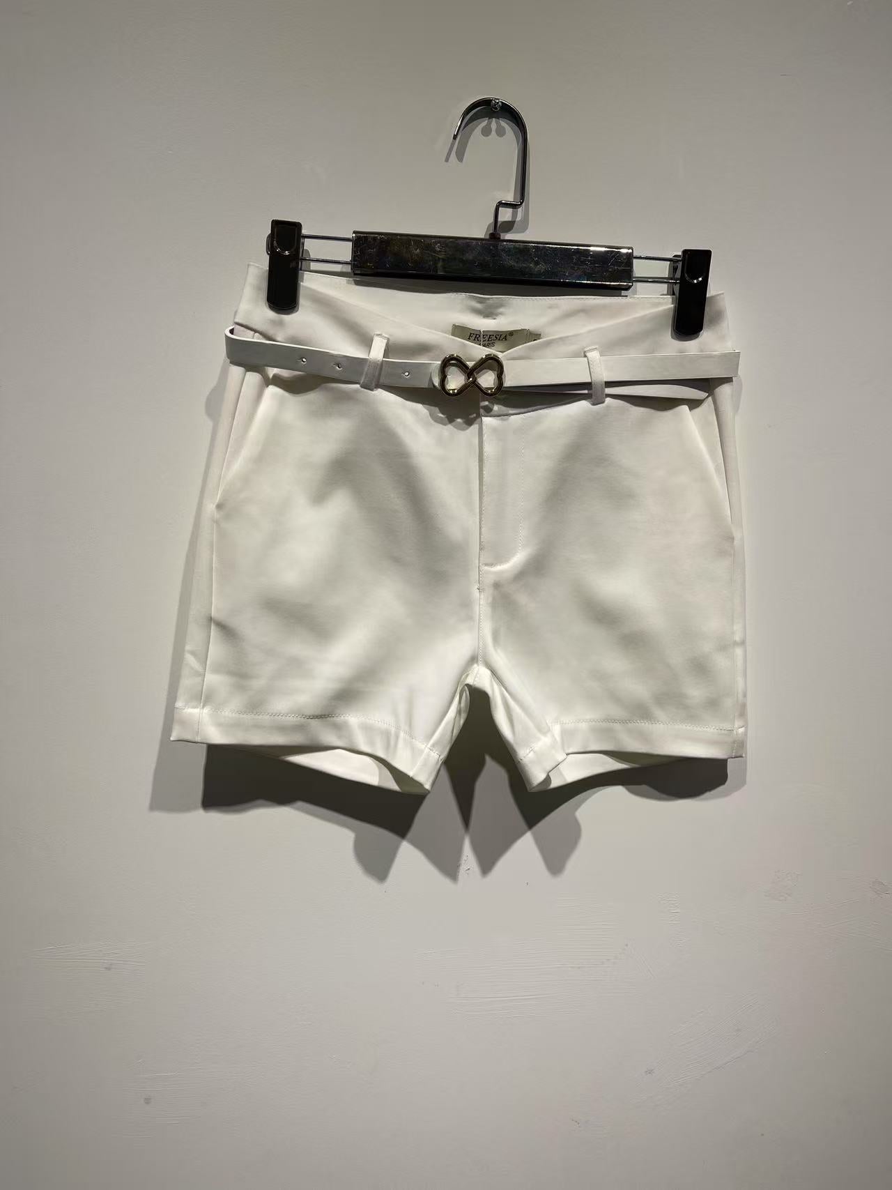 Short slim en couleur